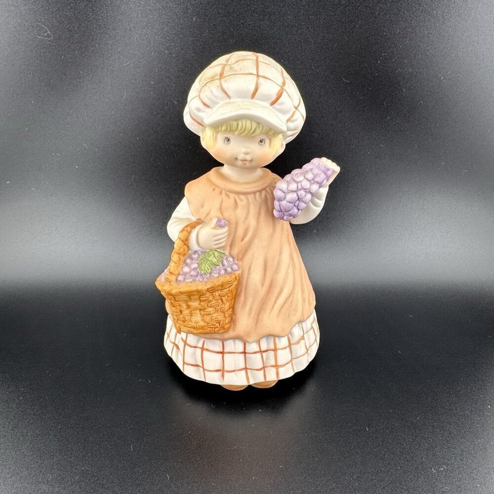 Megan and Friends by Heartline Girl Figurine Friendship Whimsical Collectable - Picture 1 of 7